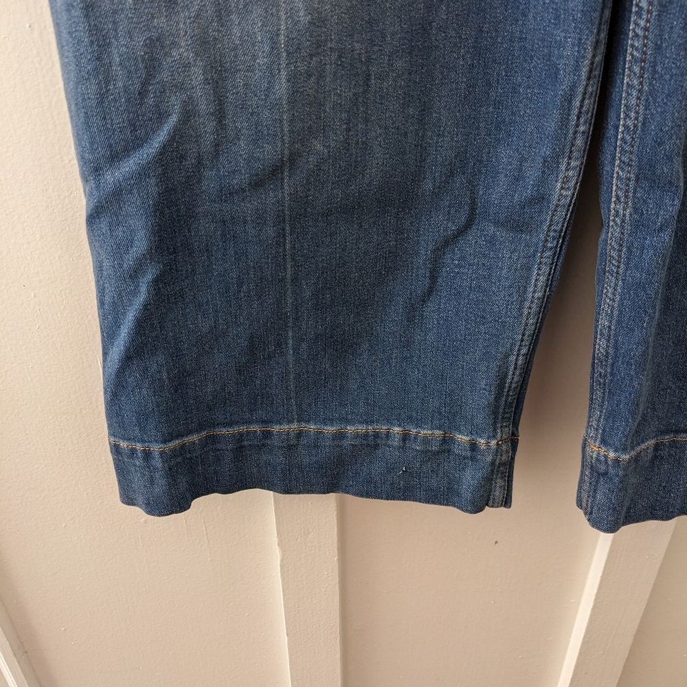 Pilcro Blue Wide Leg Cropped Jeans - Picture 15 of 16